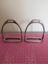 4.5 stirrup irons stainless