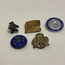  5 x Vintage metal pin badges