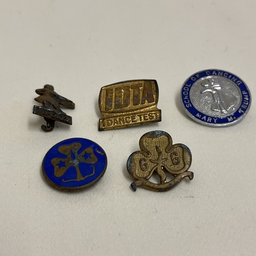 Vintage metal pin badges - , x