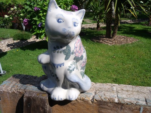 Pottery cat figure statue - cat, figure/statue