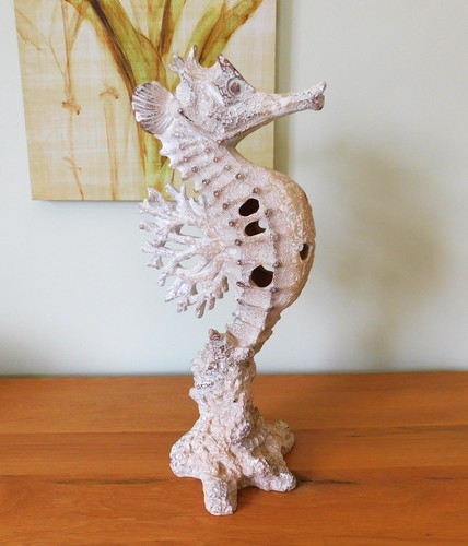Seahorse figurine statue - seahorse,