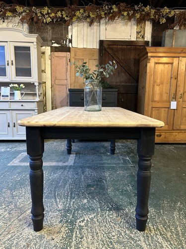 Rustic farmhouse pine - rustic,
