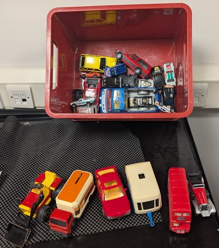 Diecast plastic toy car - plastic,