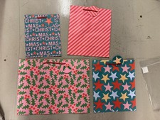 JOB LOT OF CHRISTMAS GIFT BAGS