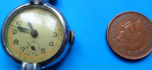 Unbranded small ladies watch - small,