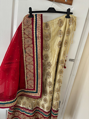 Women gold embroidered - gold,