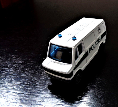 Police van 1990s model - police, van/1990s