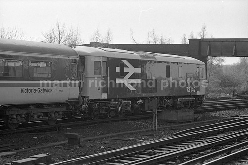Gatwick airport station class - station,
