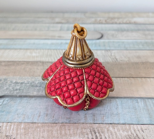 Willow hall collectible center - collectible,