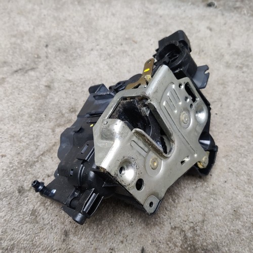 Mercedes door lock front right - door,