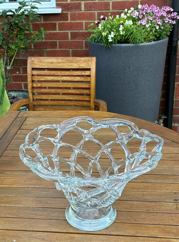 Large art glass centrepiece - art,