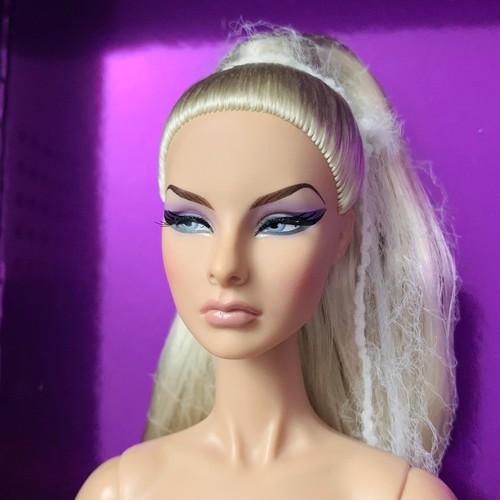 Integrity toys fashion royalty