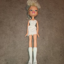 Big Cloe Bratz Doll MGA 2003