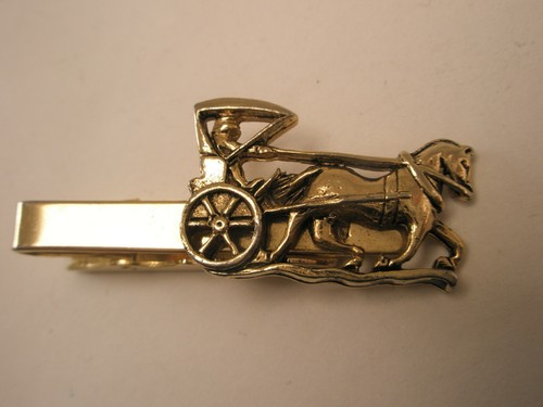 Wheel horse carriage vintage - carriage,