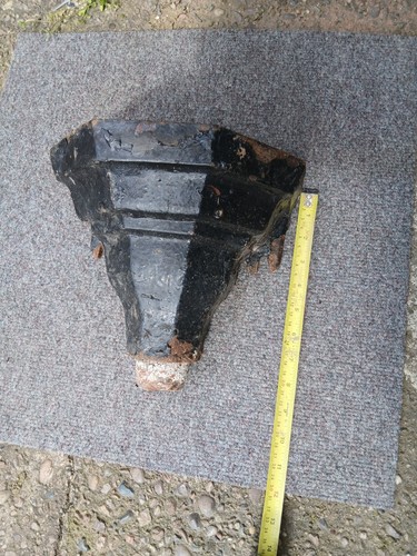Cast iron rain drain - hopper,