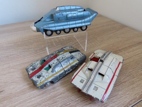 Dinky toys captain scarlet 104 - toys,