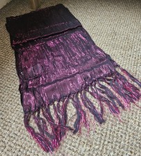 AVON Holly Sparkle Pink Scarf
