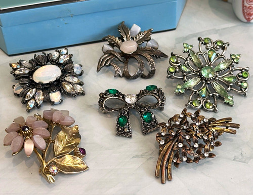 Vintage 6pc brooches signed - vintage,