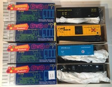 ROUNDHOUSE 4 ROLLING STOCK