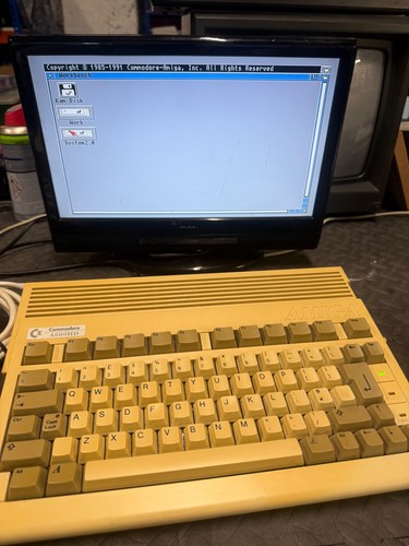 Commodore amiga a600hd - commodore,
