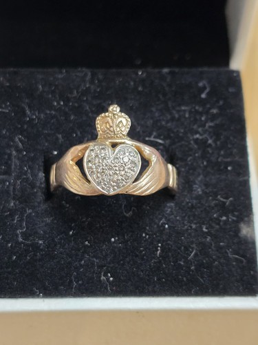 Irish style gold - style, claddagh