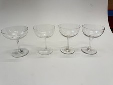 Set of 4 Martini Glasses –