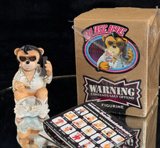 Rare& Humorous Collectibl gift Bad Taste Bears The King Elvis Figurine on Toilet