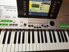 Yamaha Tyros 3 Digital Workstation with stand, Speakers, Bag and Chair