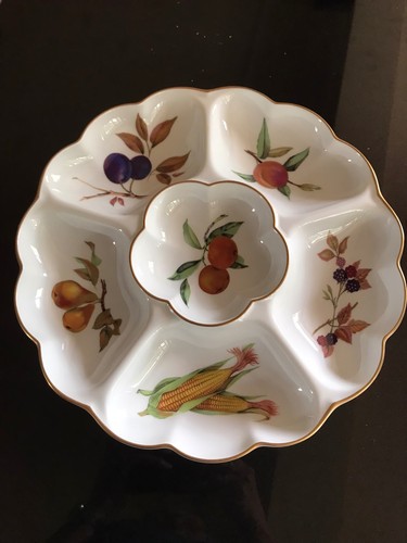 Royal worcester evesham gold - worcester,