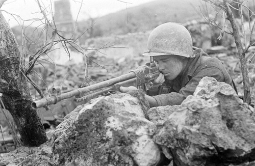 Wwii photo soldier with - wwii,