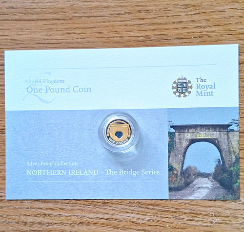 Royal mint one pound 1 - one, £1