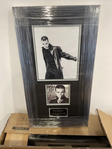 Robbie williams signed - signed, picture
