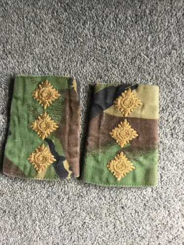 Captain rank epaulettes - captain,