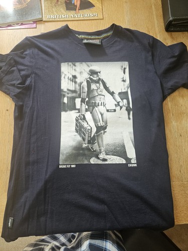 Chunk clothing men medium t - chunk,