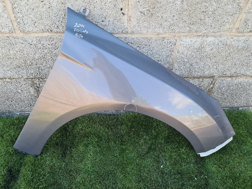 Ford focus wing - front, drivers