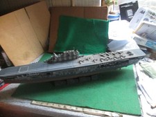 KIT BUILT USS HORNET AMERICAN AIRCRAFT CARRIER (1:350 SCALE) LOT R22