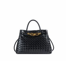 Women's Elegant Plaid Embossed