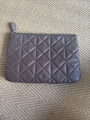 Mulberry make pouch - mulberry, up