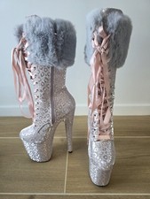 Snow Kitten Hella Heels Boots