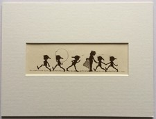SMALL VINTAGE CHILDRENS