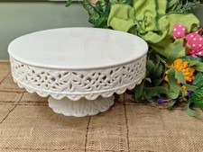 Godinger & Co Lattice Waterfall Cake Stand Regal Cream Skirted
