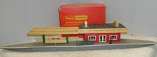 TRIANG HORNBY R2 VILLAGE