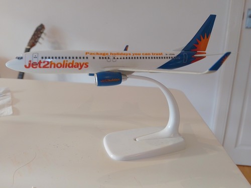 Jet2 holidays boeing - boeing, 737-800