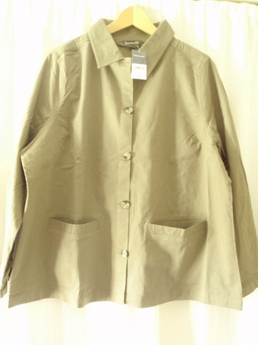 New bon marche - marche, light