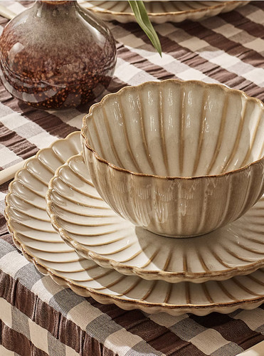Natural brown reactive glaze - brown,