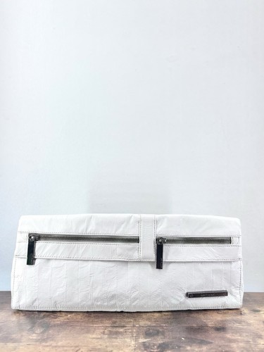 Matt nat white hand - matt, pouch