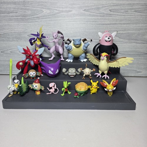 Pokemon figure bundle lot - figure,