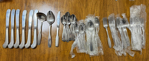 Lot stainless flatware 68 - lot,