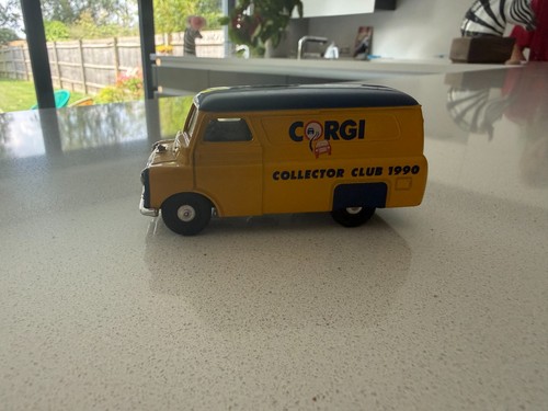 Corgi toys bedford van - corgi,