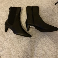 Ladies NWOB Next  black leather  Kitten heel ankle boots size 7